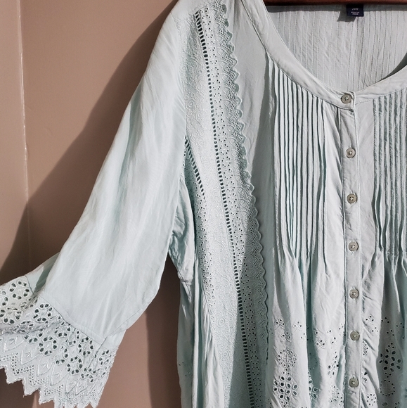 Eyelet Lace Pleat Front Tunic - Picture 3 of 6